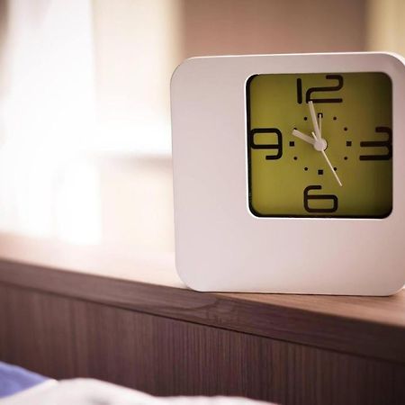 Aparthotel Modernbright Laemchabang Bang Lamung Esterno foto